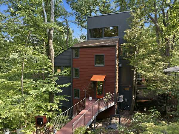 4.58 Acres of Land with Home for Sale in Nashville, Tennessee