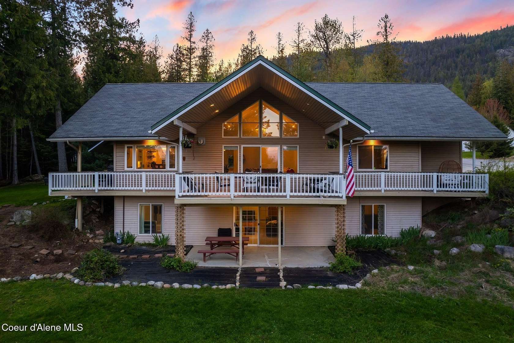 1.54 Acres of Land with Home for Sale in Sandpoint, Idaho