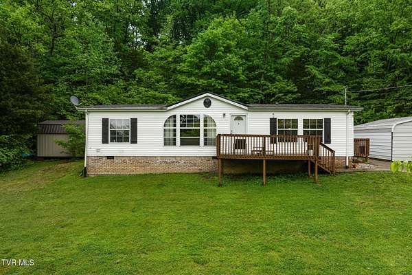1.53 Acres of Land with Home for Sale in Greeneville, Tennessee