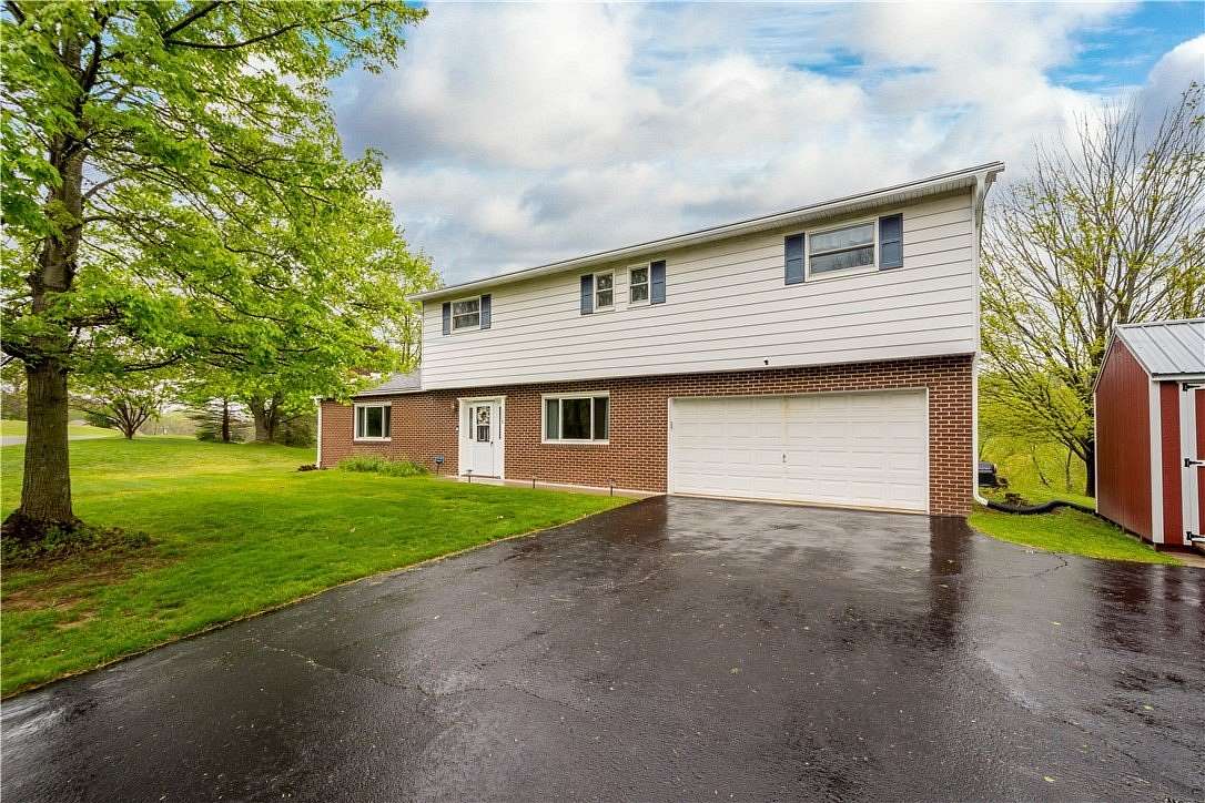 2 Acres of Land with Home for Sale in Oakland Township, Pennsylvania