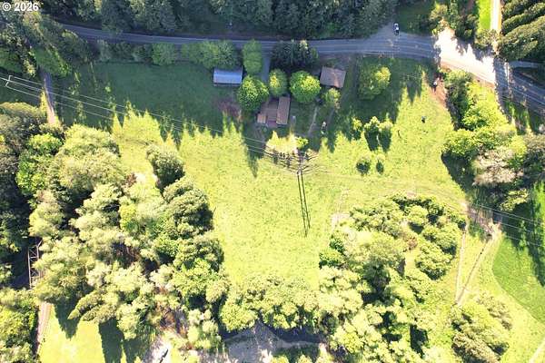 7 Acres of Land with Home for Sale in Myrtle Creek, Oregon