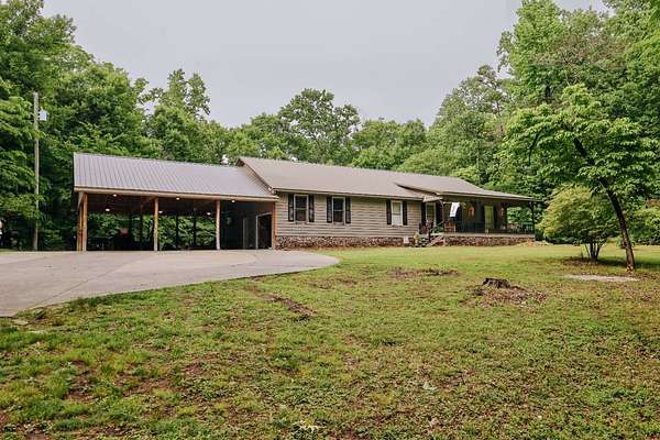 3.2 Acres of Land with Home for Sale in Glencoe, Alabama