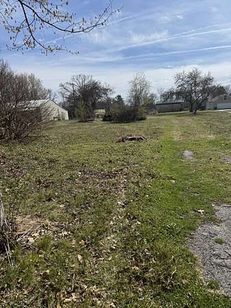 1 Acre of Residential Land for Sale in Seligman, Missouri