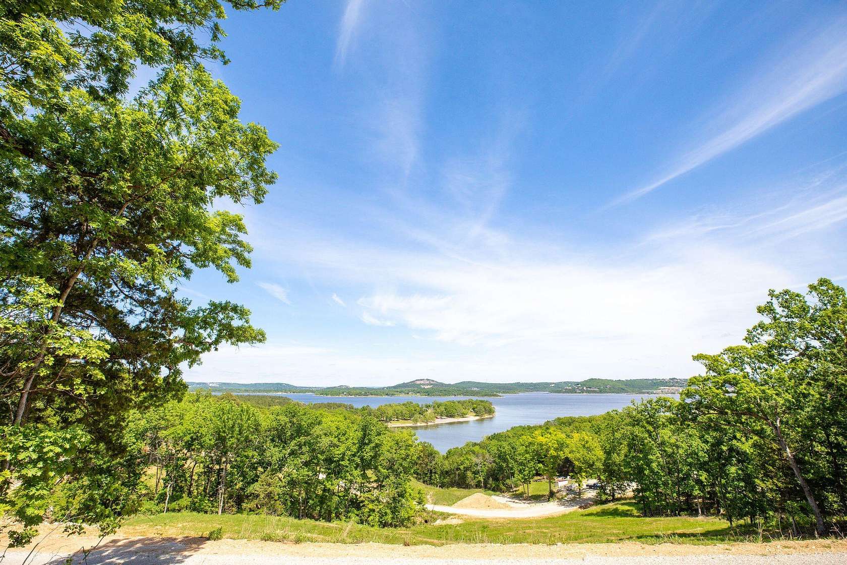 9.22 Acres of Residential Land for Sale in Blue Eye, Missouri