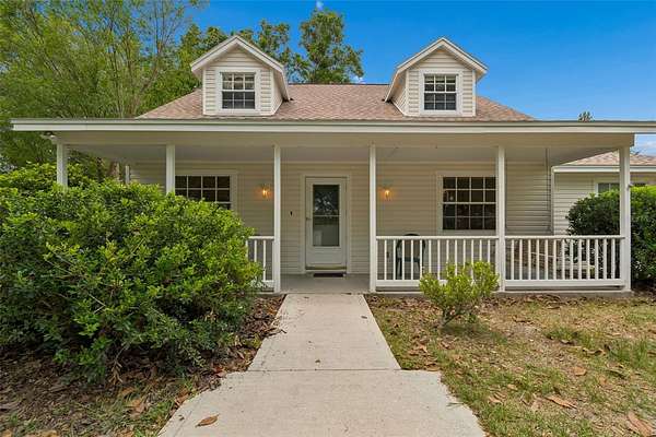 10 Acres of Land with Home for Sale in Dade City, Florida