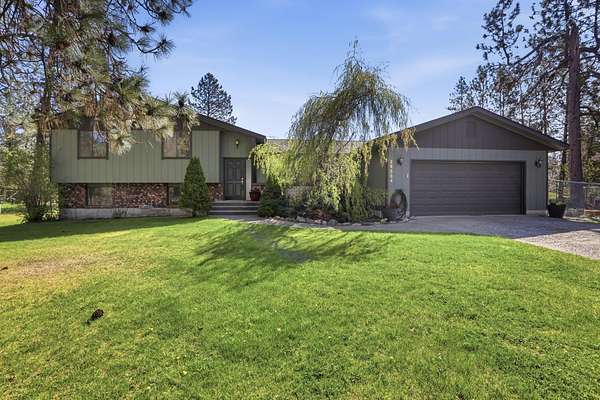3.18 Acres of Land with Home for Sale in Chattaroy, Washington