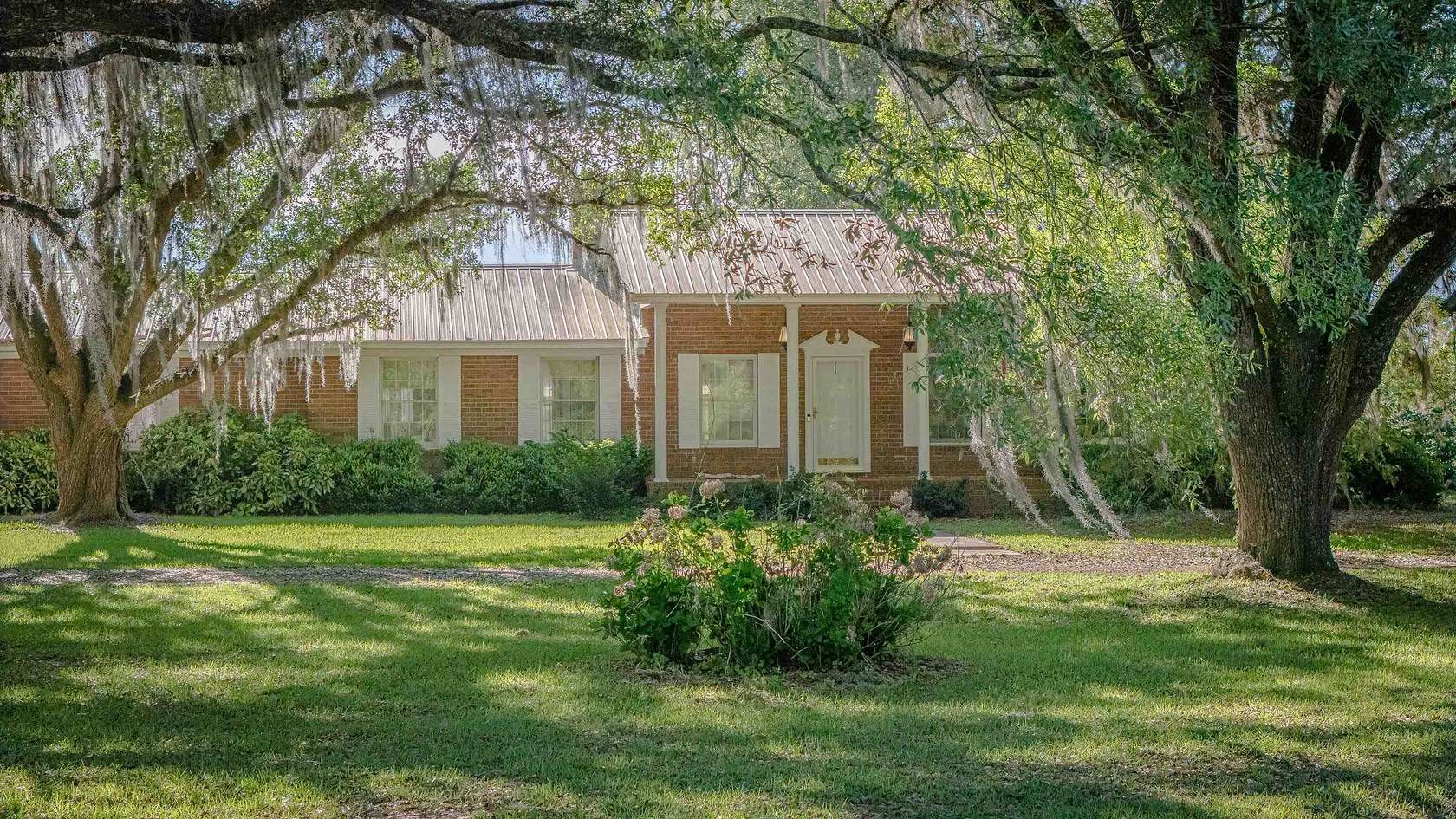 29.2 Acres of Agricultural Land with Home for Sale in Quincy, Florida
