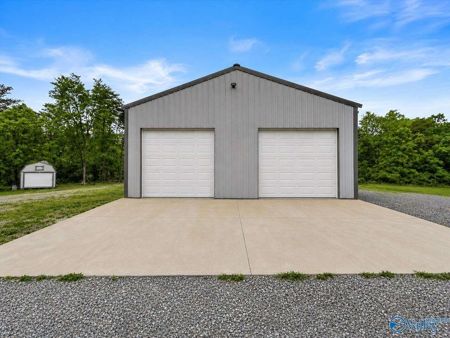 27 Acres of Recreational Land with Home for Sale in Section, Alabama