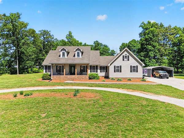 2.42 Acres of Land with Home for Sale in Lewisburg, Kentucky