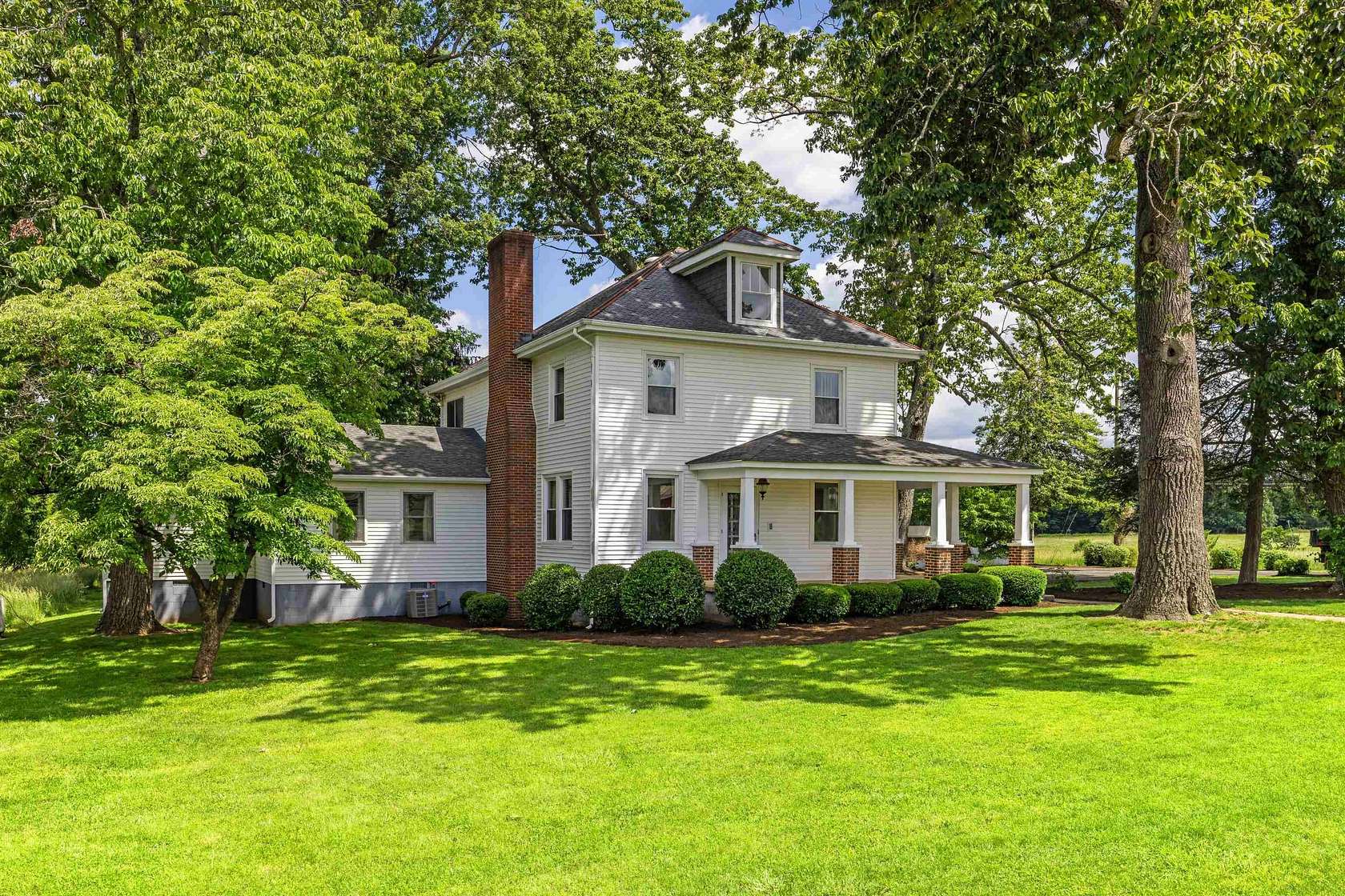3.9 Acres of Land with Home for Sale in Dillwyn, Virginia