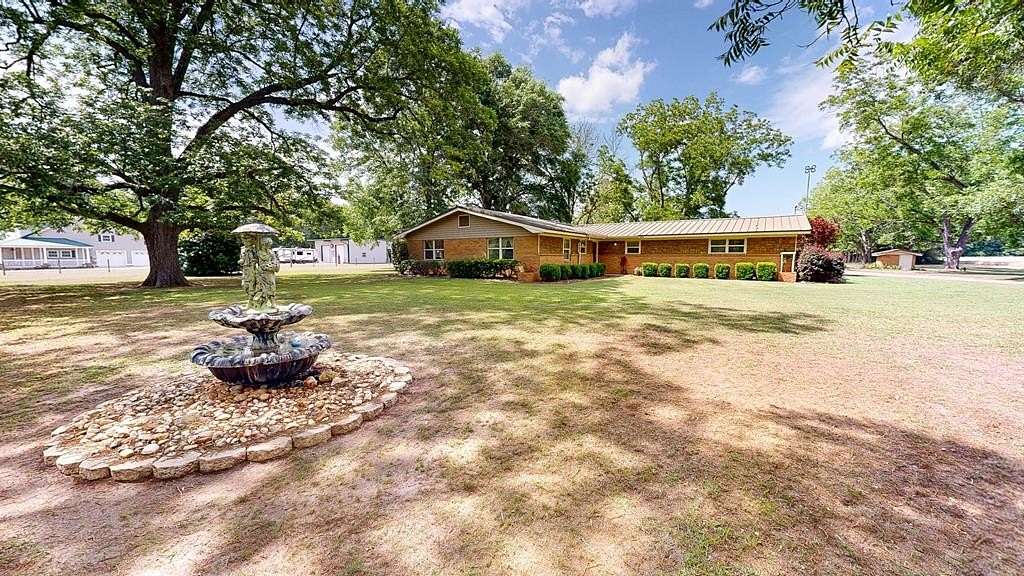 5.1 Acres of Land with Home for Sale in Dothan, Alabama