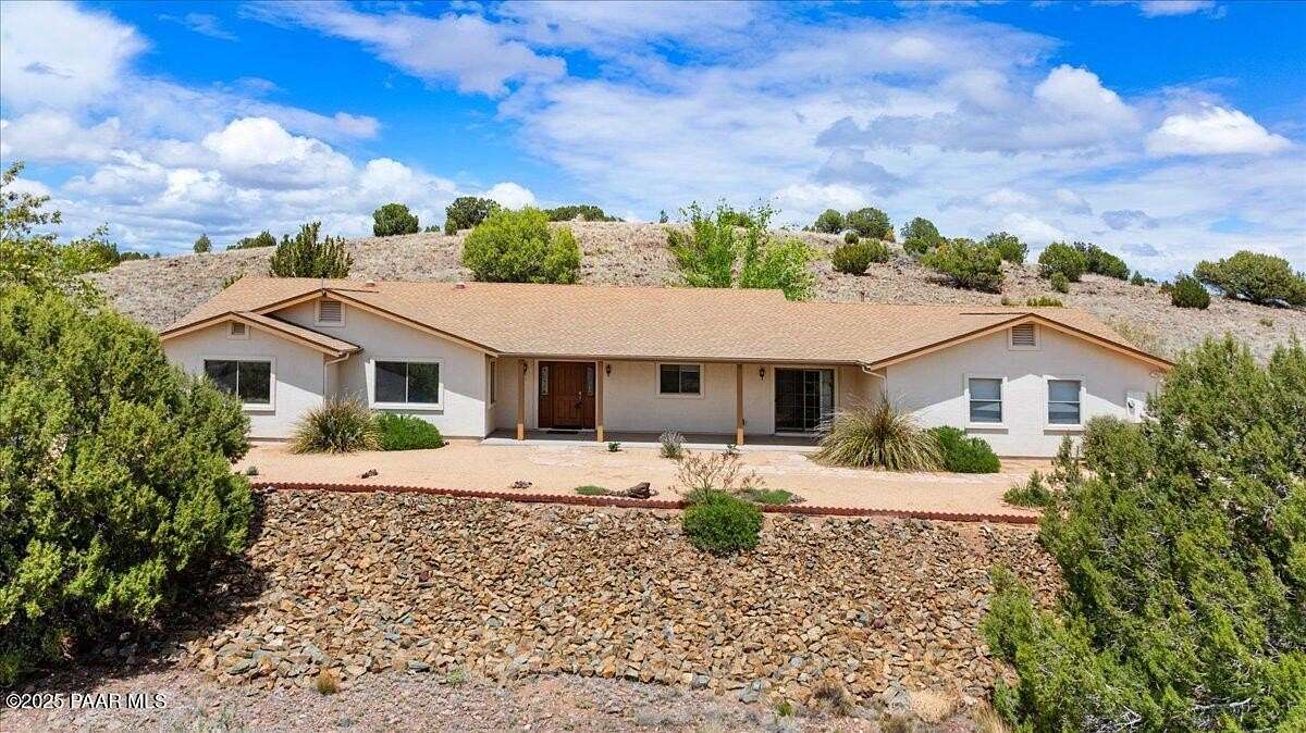 6.75 Acres of Land with Home for Sale in Paulden, Arizona
