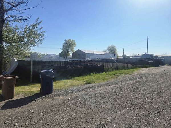 0.9 Acres of Commercial Land for Sale in Spokane, Washington
