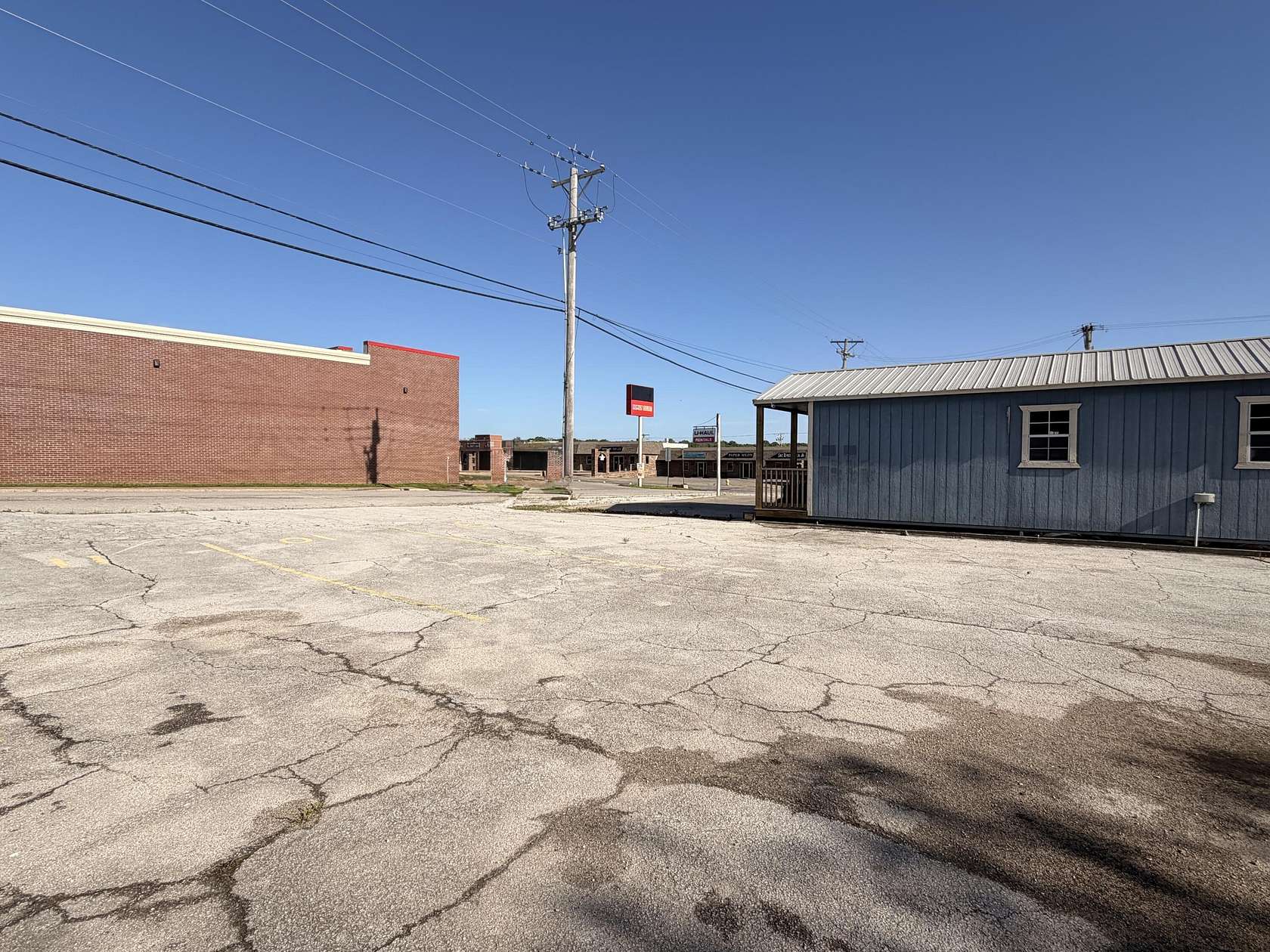 0.59 Acres of Mixed-Use Land for Sale in Stockton, Missouri