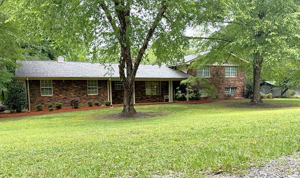 61 Acres of Land with Home for Sale in Fulton, Mississippi