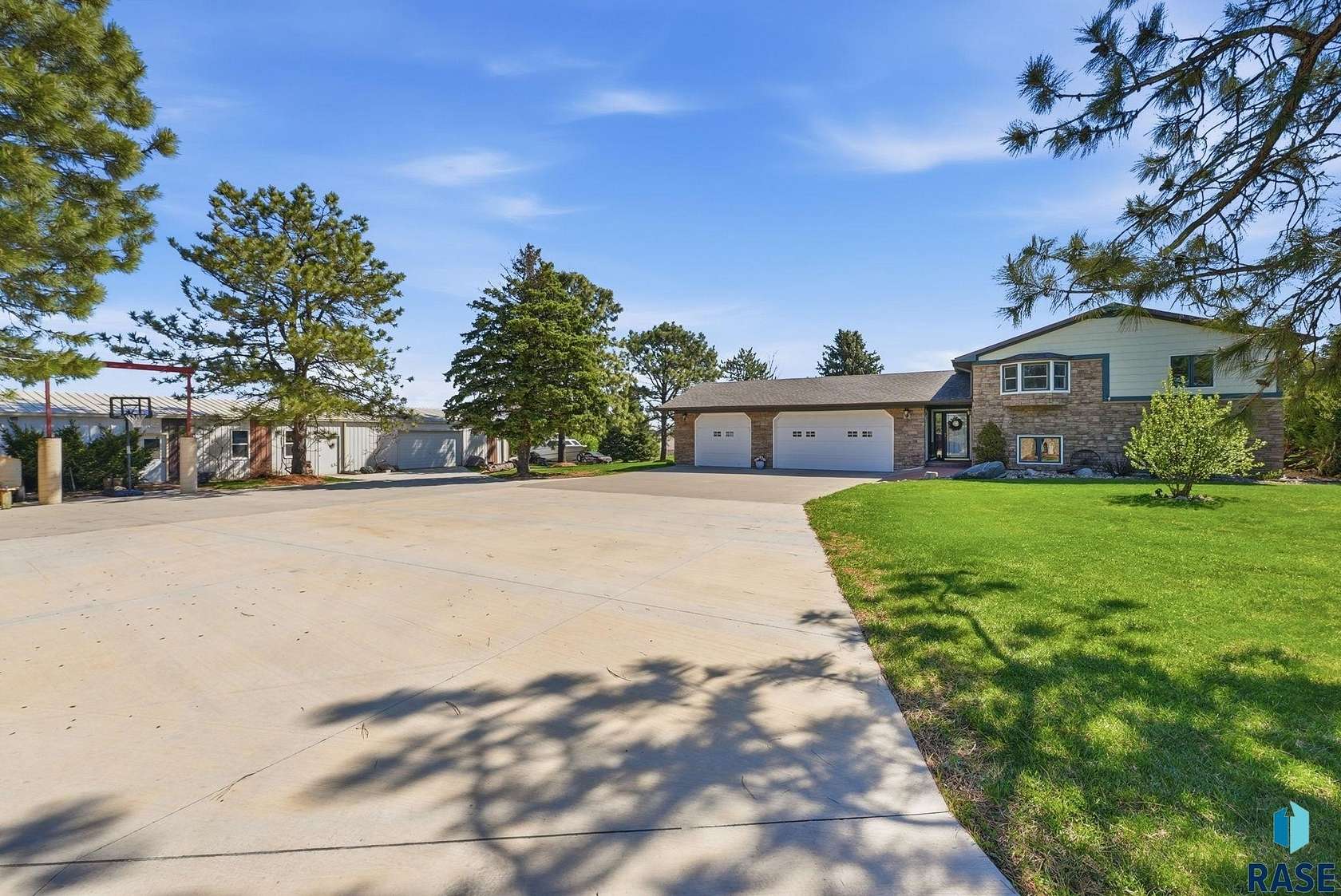 2 Acres of Land with Home for Sale in Sioux Falls, South Dakota
