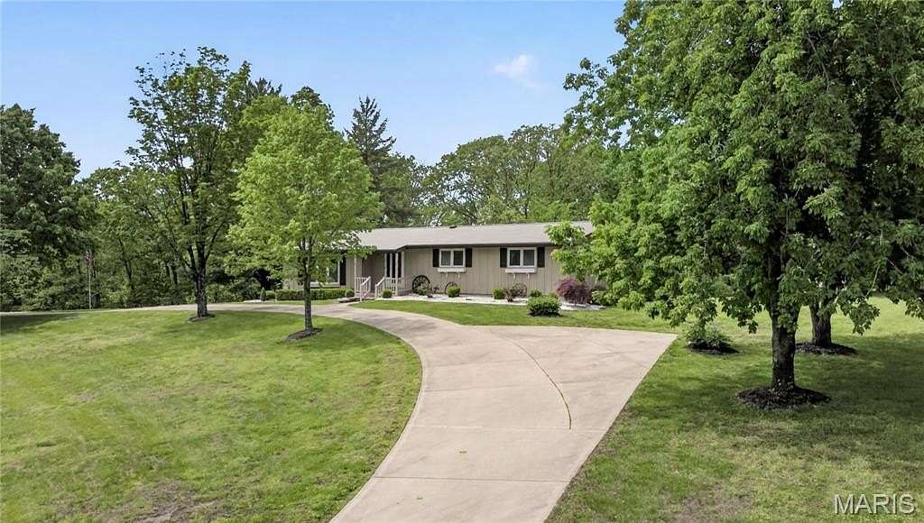 5 Acres of Land with Home for Sale in Augusta, Missouri