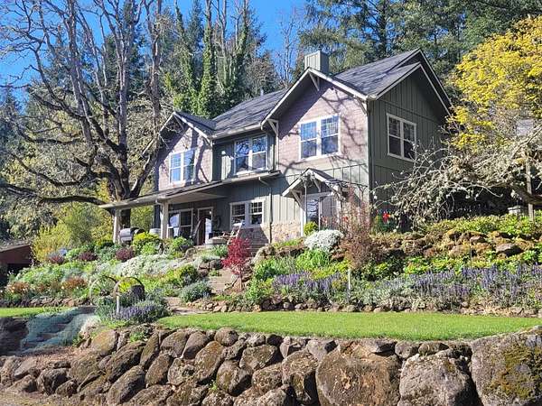 5.15 Acres of Land with Home for Sale in Scotts Mills, Oregon