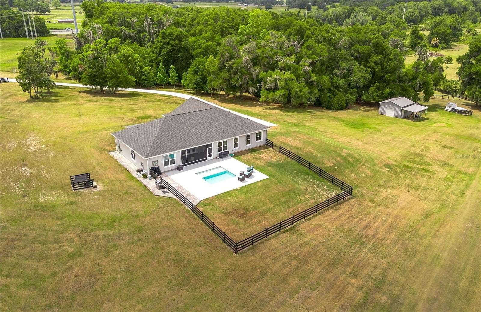 7 Acres of Land with Home for Sale in Ocala, Florida