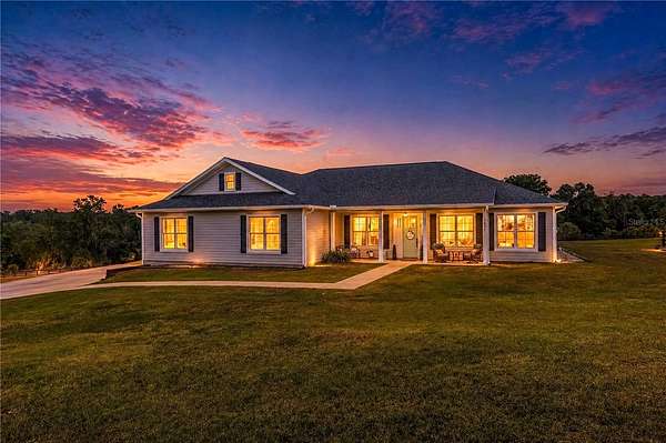 7 Acres of Land with Home for Sale in Ocala, Florida