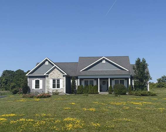 2.9 Acres of Land with Home for Sale in Amsterdam, New York