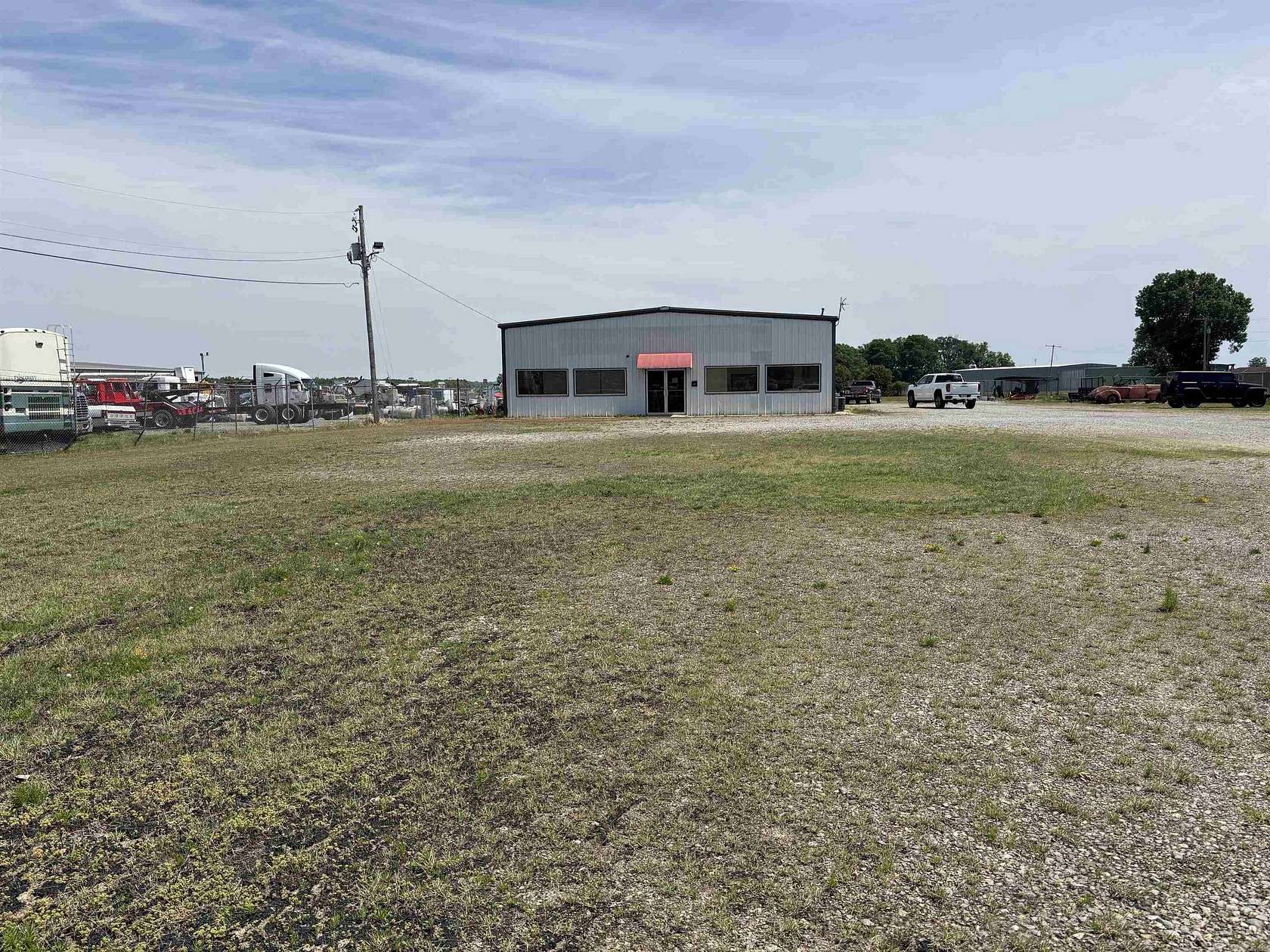 2 Acres of Improved Commercial Land for Sale in Searcy, Arkansas