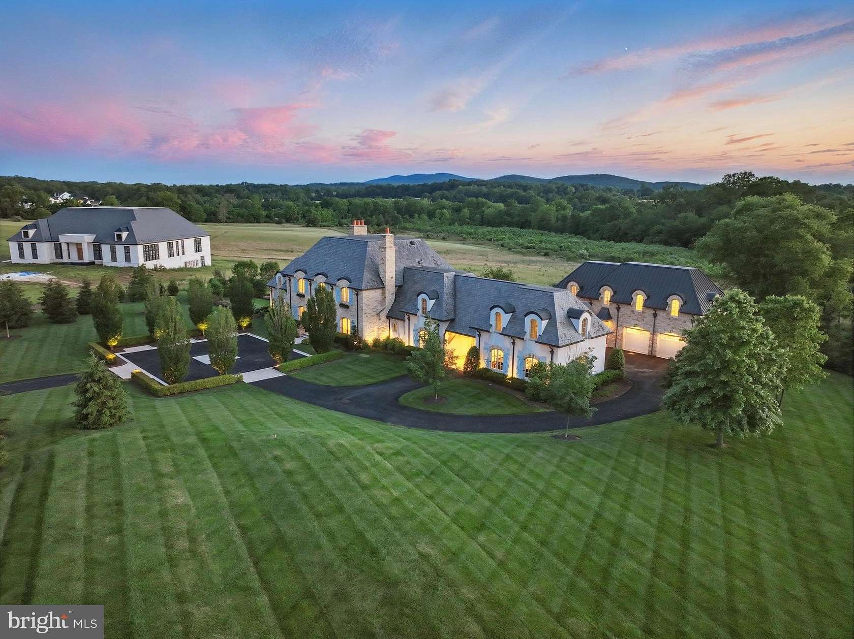 4 Acres of Land with Home for Sale in Leesburg, Virginia