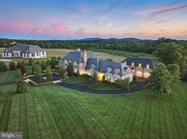 4 Acres of Land with Home for Sale in Leesburg, Virginia