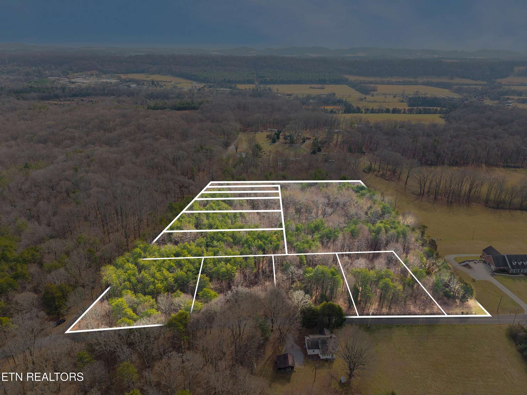 4.69 Acres of Residential Land for Sale in Niota, Tennessee