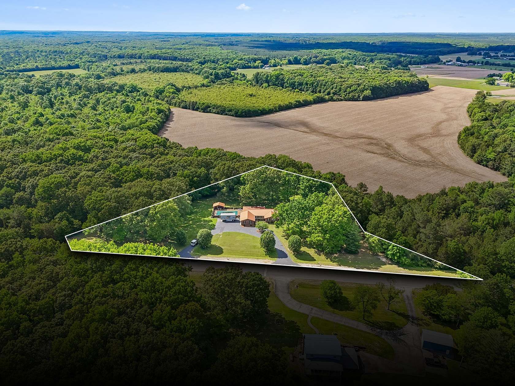 2.7 Acres of Land with Home for Sale in Estill Springs, Tennessee