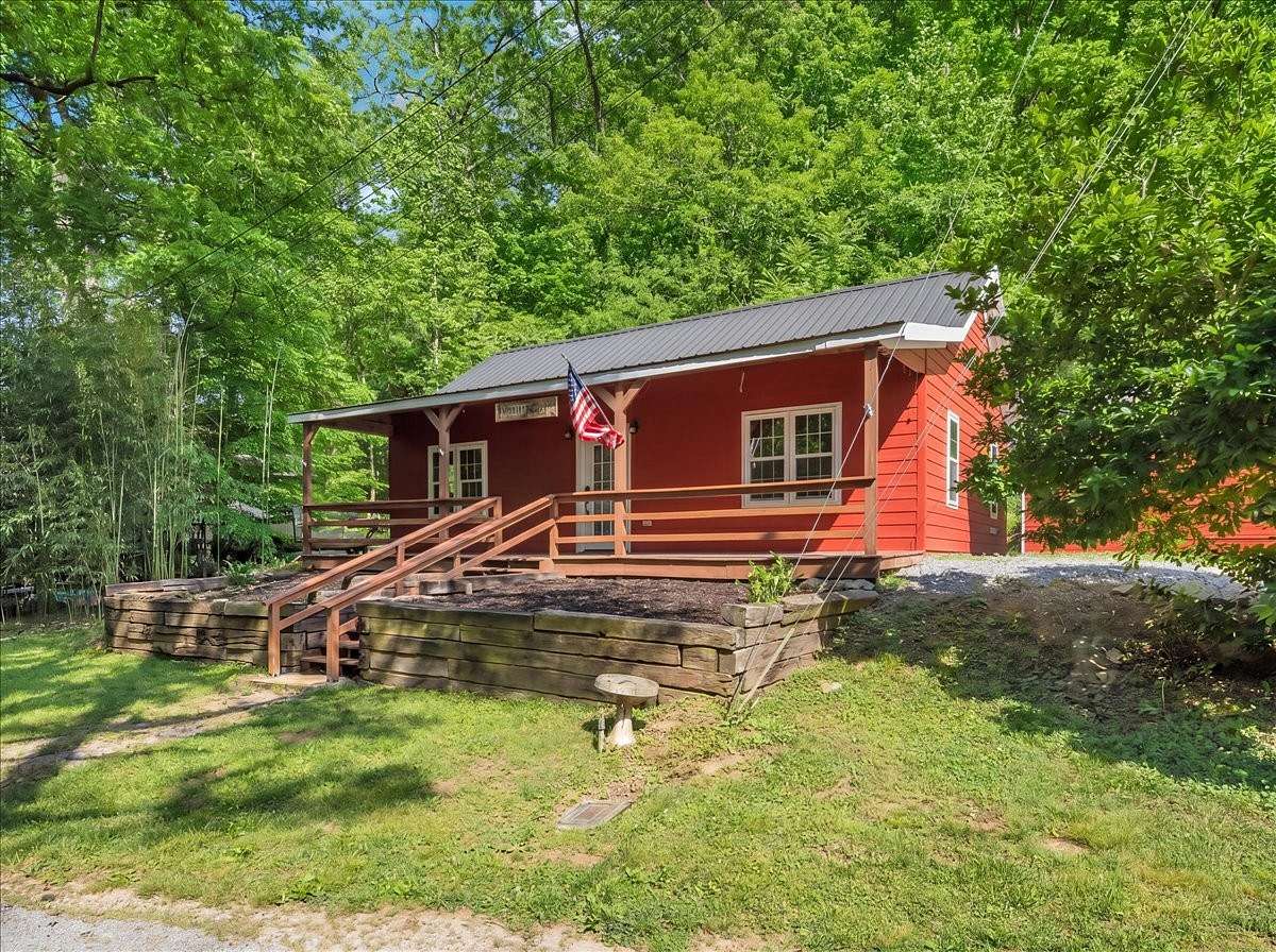 15.7 Acres of Land with Home for Sale in Smithville, Tennessee