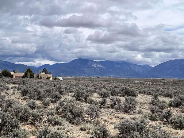 2.5 Acres of Land for Sale in El Prado, New Mexico