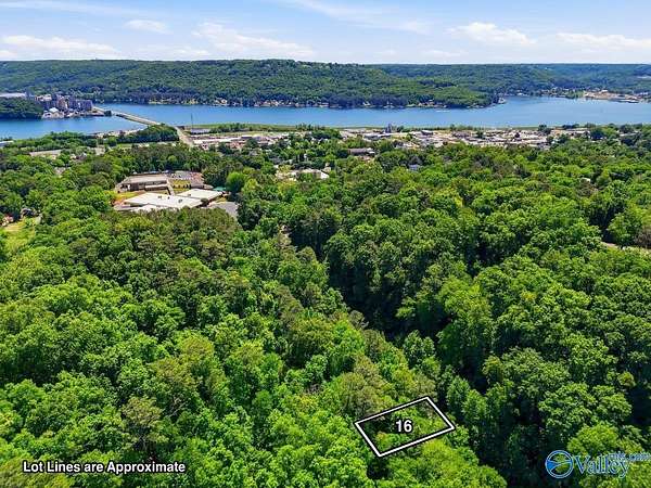 0.39 Acres of Residential Land for Sale in Guntersville, Alabama