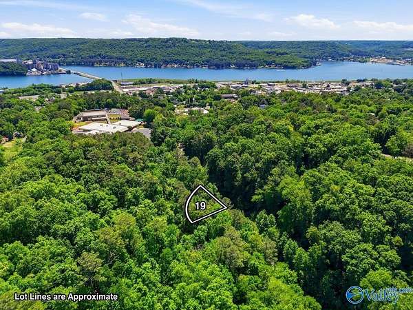 0.51 Acres of Residential Land for Sale in Guntersville, Alabama