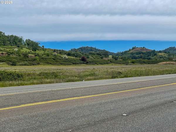 15.8 Acres of Commercial Land for Sale in Roseburg, Oregon