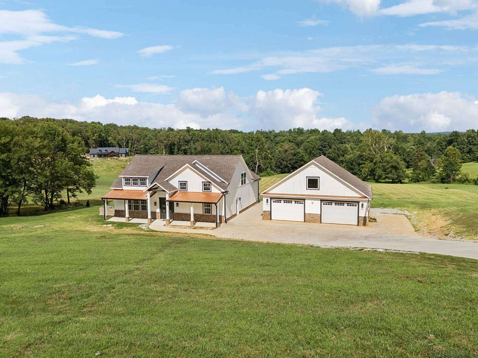 4.66 Acres of Land with Home for Sale in Cumberland City, Tennessee
