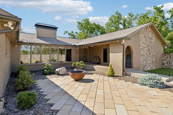 3.1 Acres of Land with Home for Sale in Franklin, Tennessee