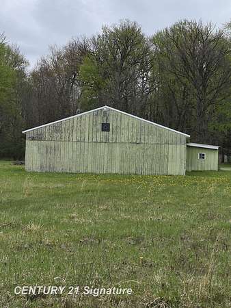 14.6 Acres of Improved Mixed-Use Land for Sale in Birch Run, Michigan