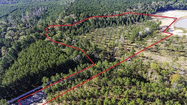 16 Acres of Land for Sale in Moscow, Texas