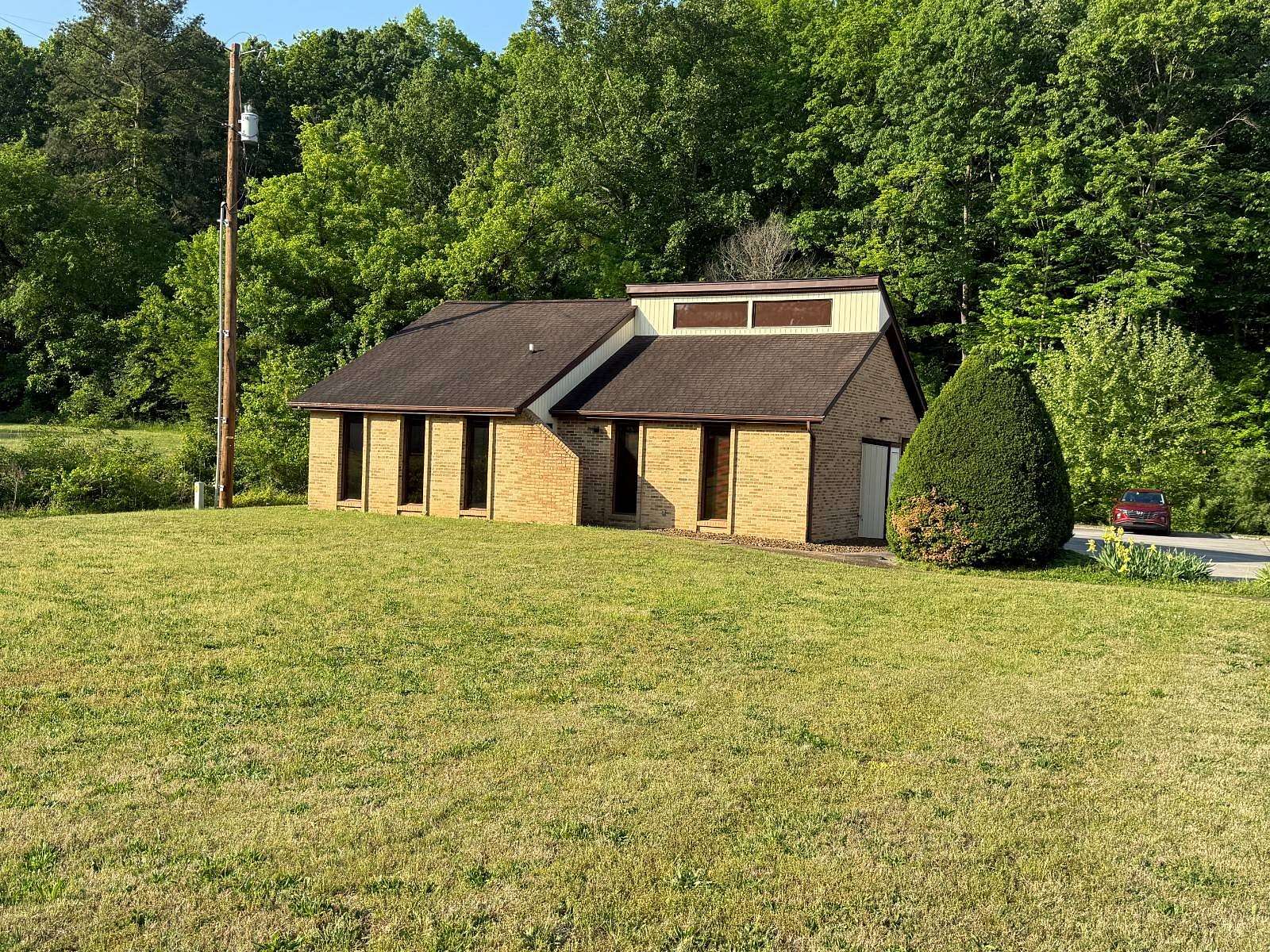 0.82 Acres of Commercial Land for Sale in Oak Ridge, Tennessee