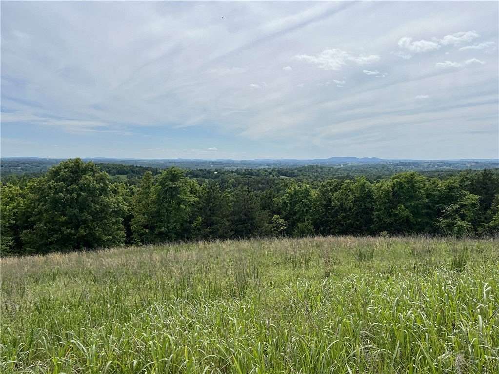 6.88 Acres of Land for Sale in Yellville, Arkansas