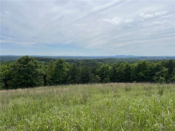 6.88 Acres of Land for Sale in Yellville, Arkansas