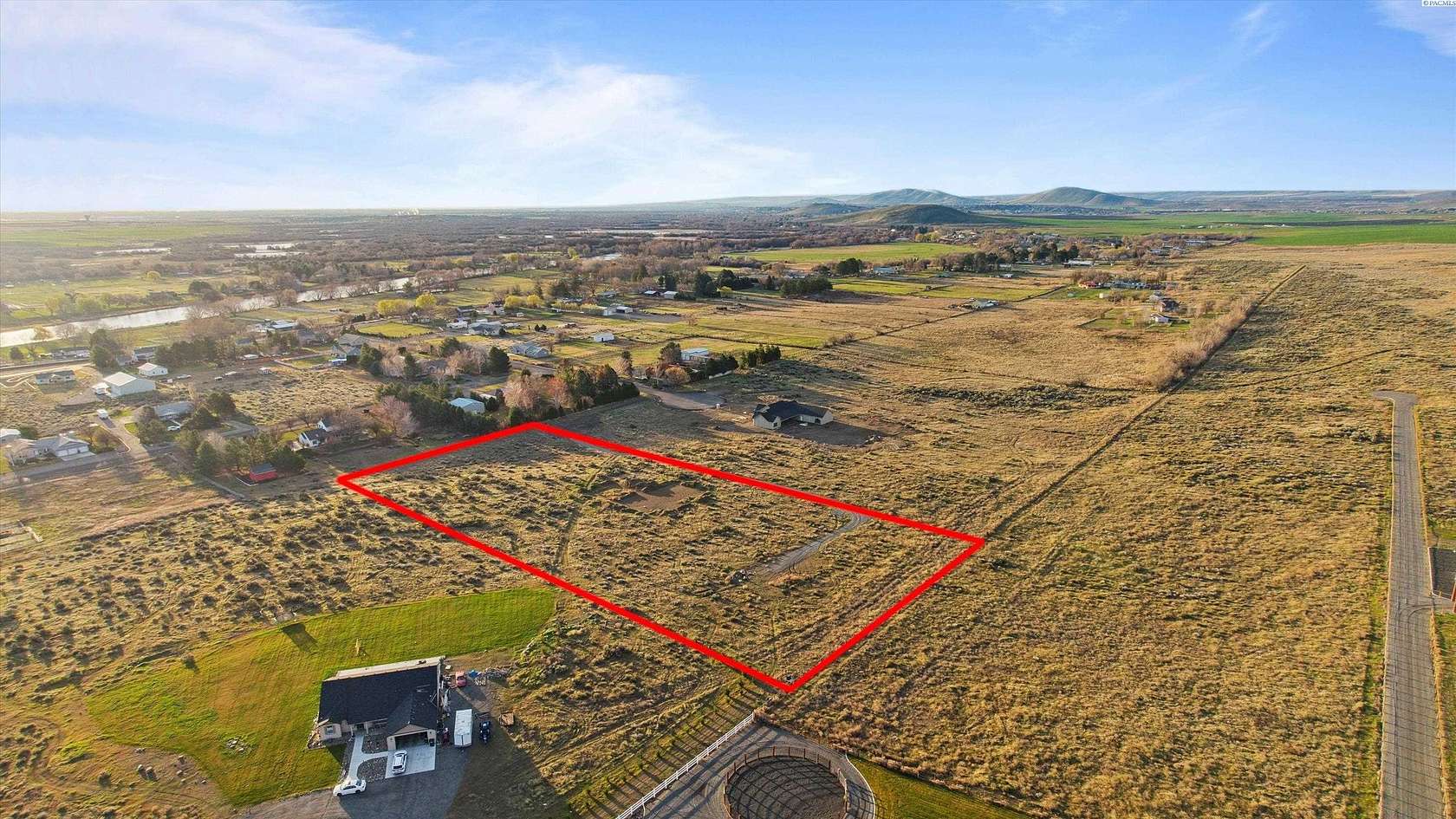 5.2 Acres of Land for Sale in West Richland, Washington