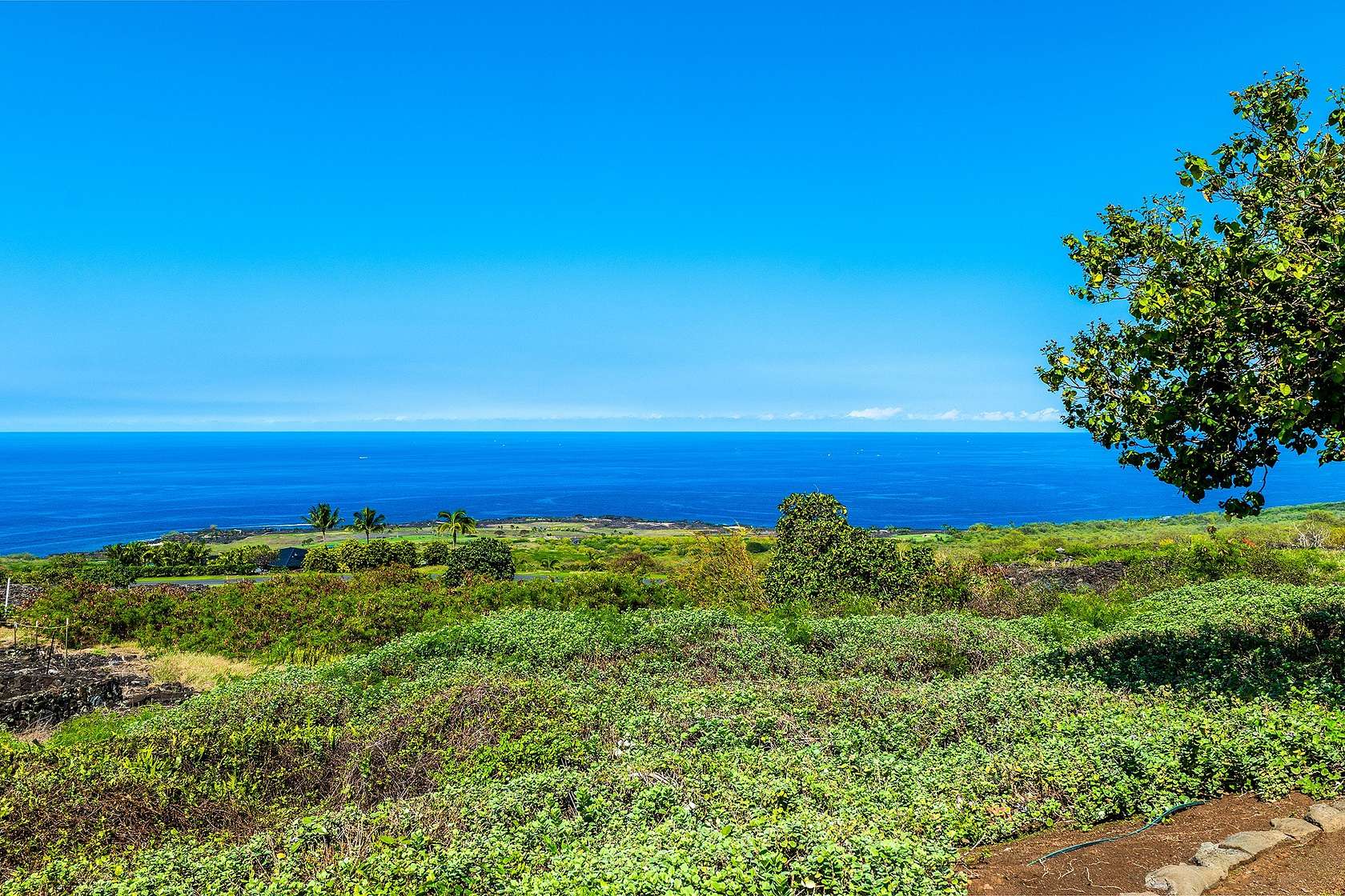1.75 Acres of Residential Land for Sale in Kealakekua, Hawaii