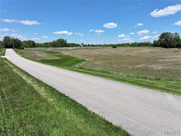 9 Acres of Residential Land for Sale in Perryville, Missouri