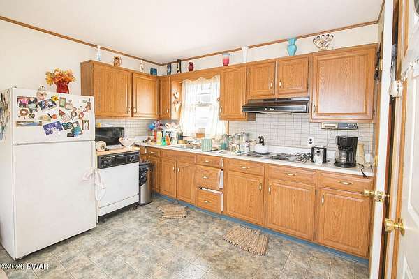 4.2 Acres of Land with Home for Sale in Lakewood, Pennsylvania