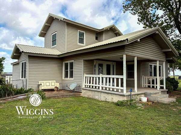 7 Acres of Land with Home for Sale in Enid, Oklahoma