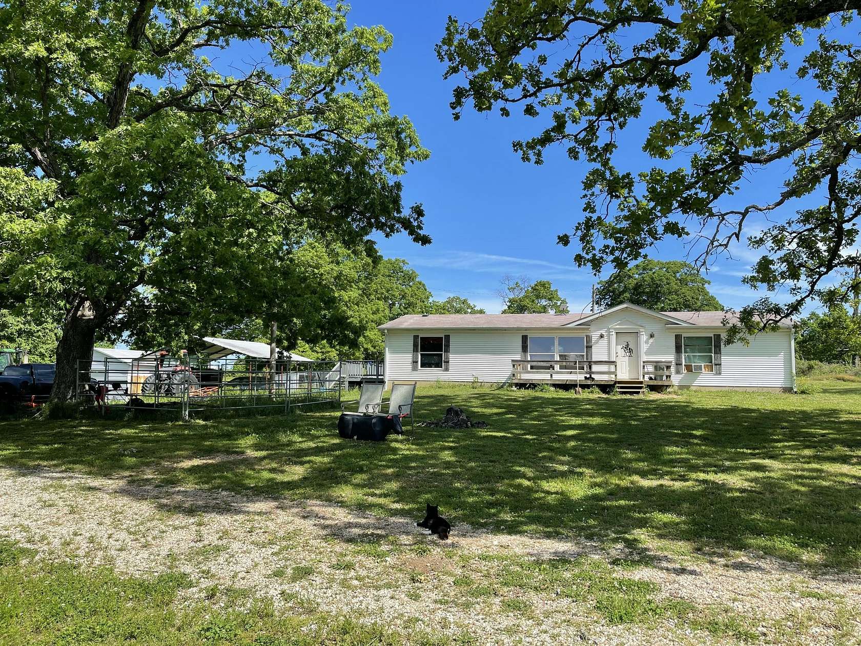 73 Acres of Land with Home for Sale in West Plains, Missouri