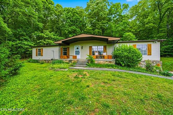 1.53 Acres of Land with Home for Sale in Lenoir City, Tennessee