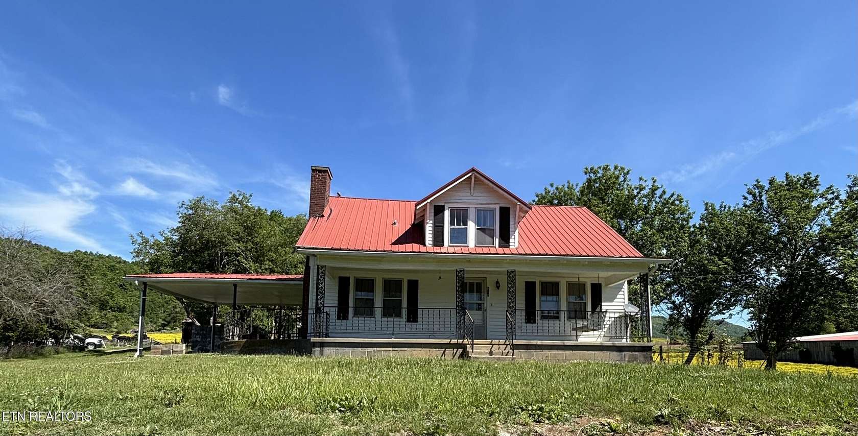 3.39 Acres of Improved Residential Land for Sale in Speedwell, Tennessee